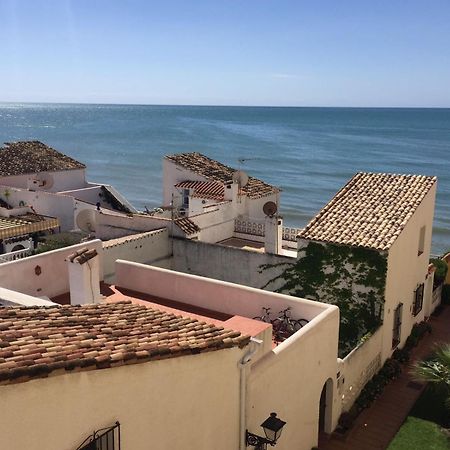 Casa Cachita-En 1ª Linea De Playa Apartment เอสเตโปนา ภายนอก รูปภาพ