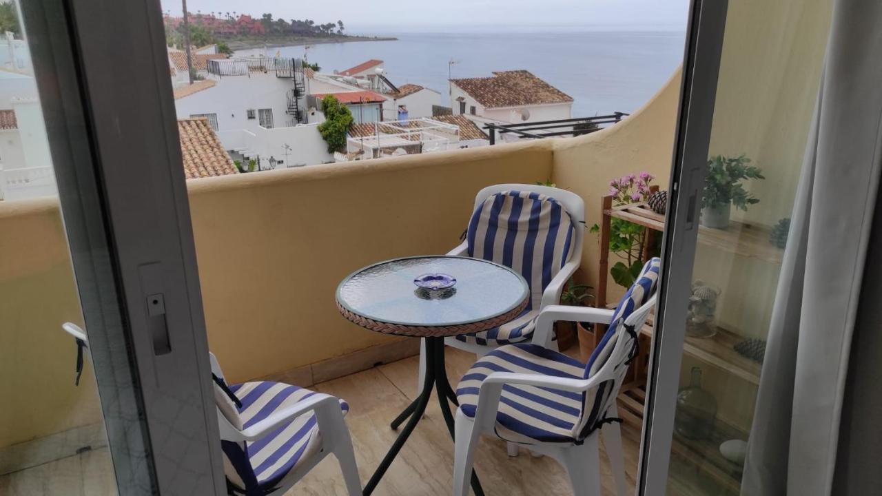 Casa Cachita-En 1ª Linea De Playa Apartment เอสเตโปนา ภายนอก รูปภาพ