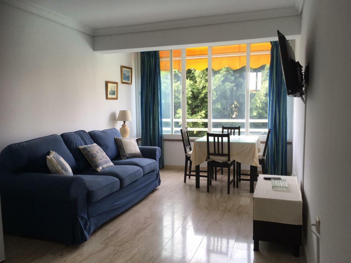 Casa Cachita-En 1ª Linea De Playa Apartment เอสเตโปนา ภายนอก รูปภาพ