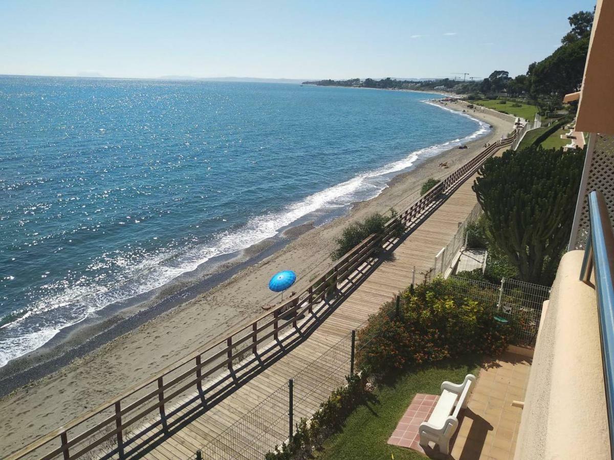 Casa Cachita-En 1ª Linea De Playa Apartment เอสเตโปนา ภายนอก รูปภาพ
